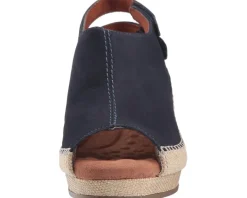 Women Walking Cradles Women's Anikka