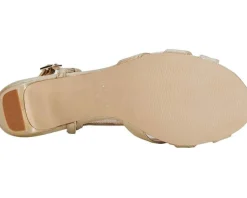 Women Walking Cradles Women's Leandra