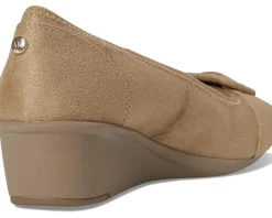 Anne Klein Wyatt Sand New