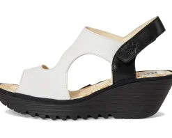 FLY LONDON YOXA576FLY White/Black Hot
