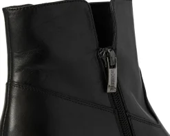 Women La Canadienne Yvette