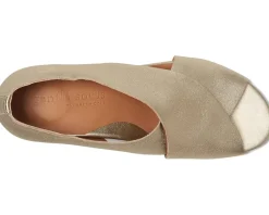 Women Gentle Souls by Kenneth Cole Yvette